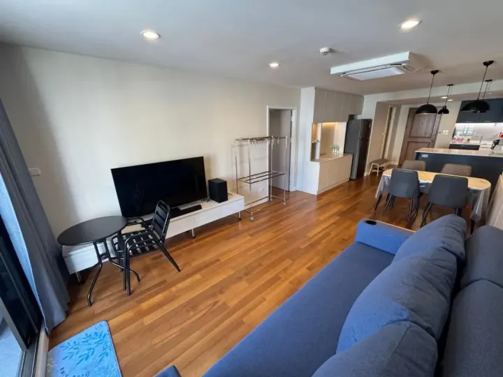 Property photos for Lake Avenue 16