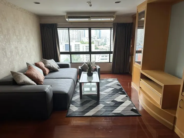 Property photos for Baan Ploenchit
