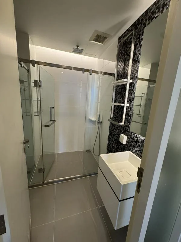 Property photos for The Room Sukhumvit 69