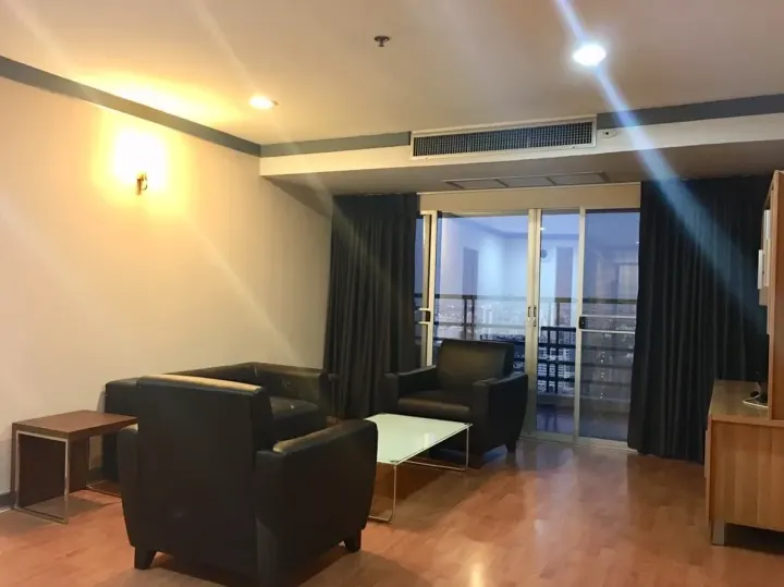 Property photos for The Waterford Diamond