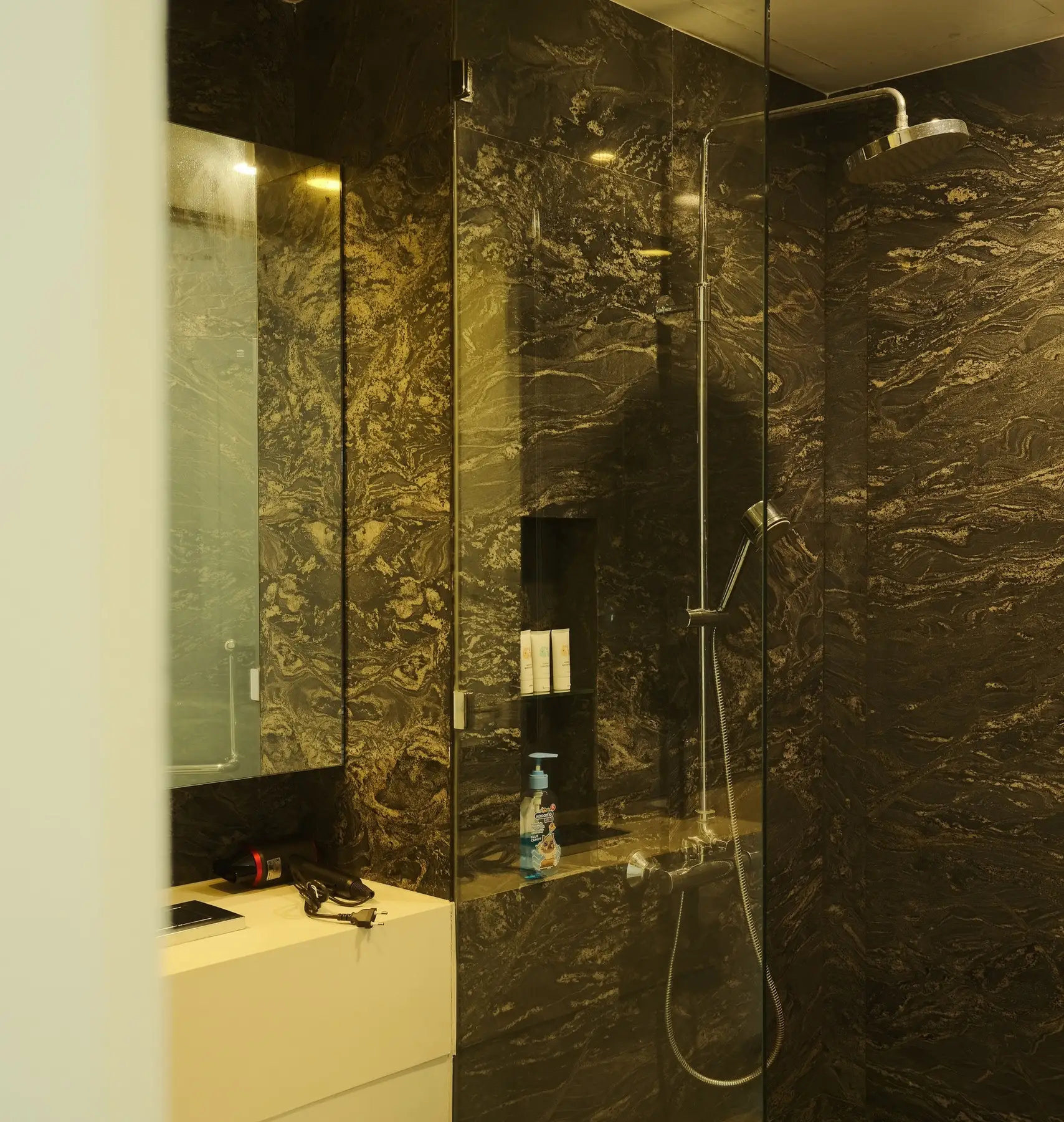 Property photos for Siamese Surawong