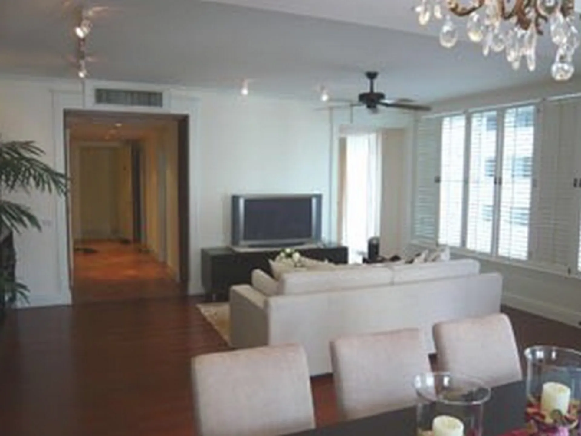 Property photos for Langsuan Ville