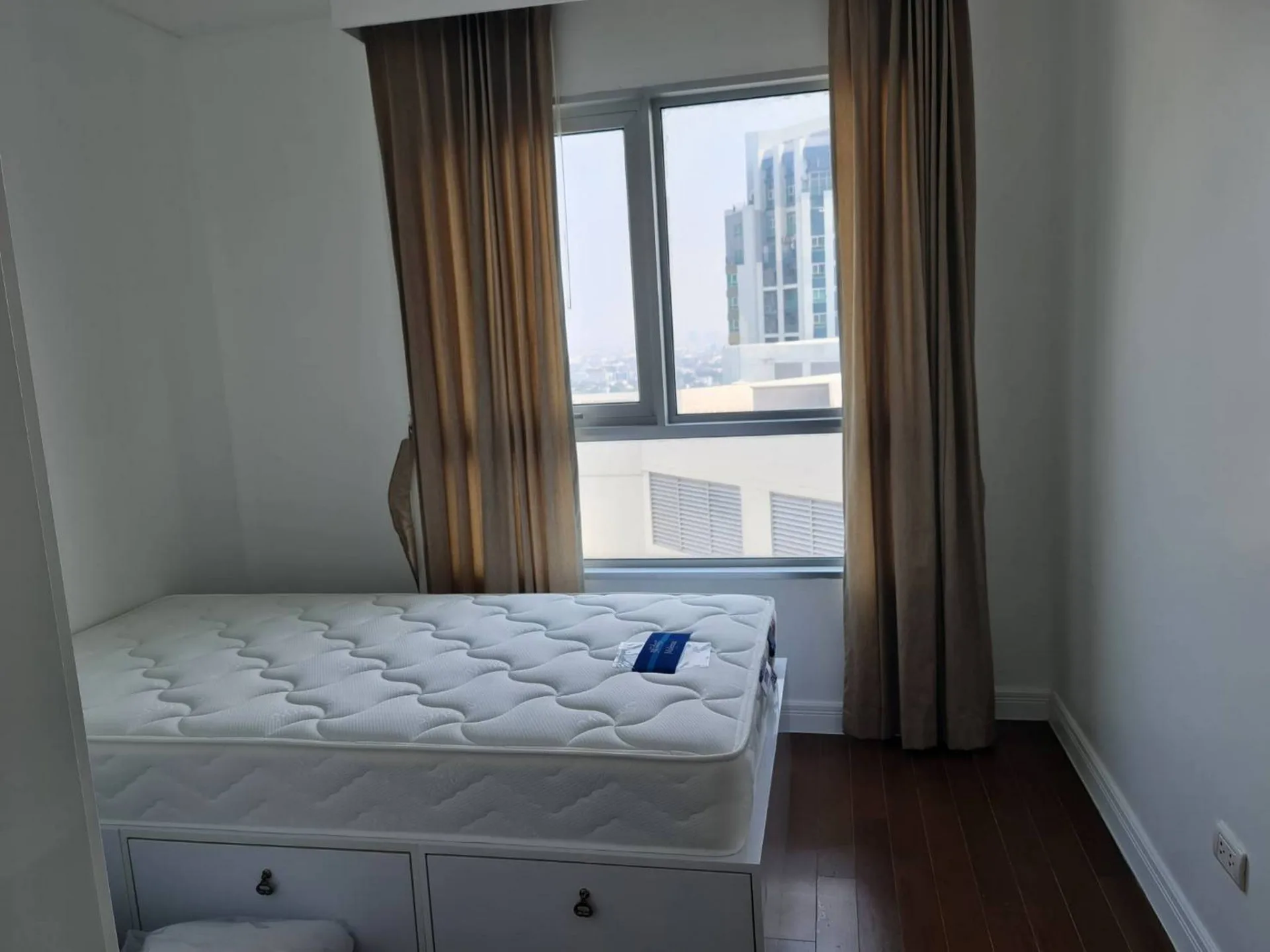 Property photos for Belle Grand Rama 9