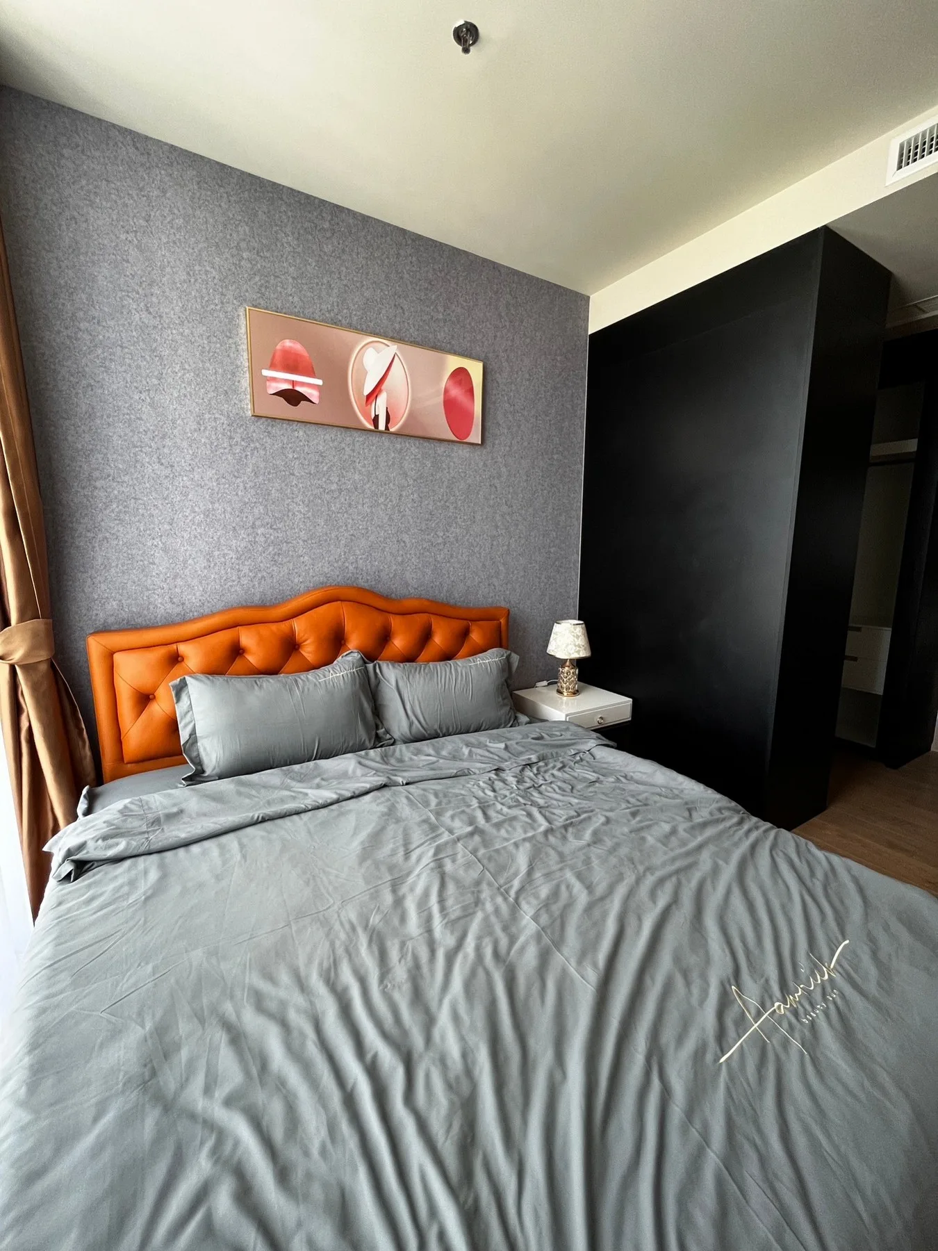 Property photos for Noble Around 33