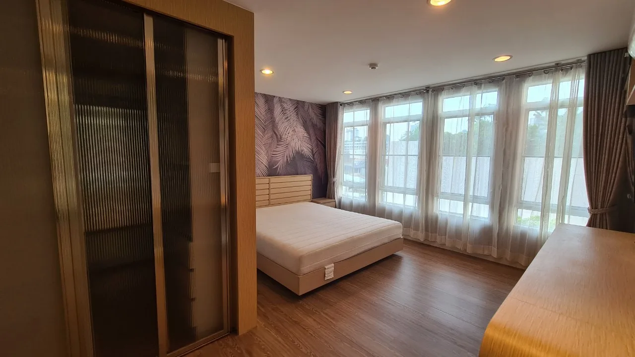 Property photos for The Amethyst Sukhumvit 39