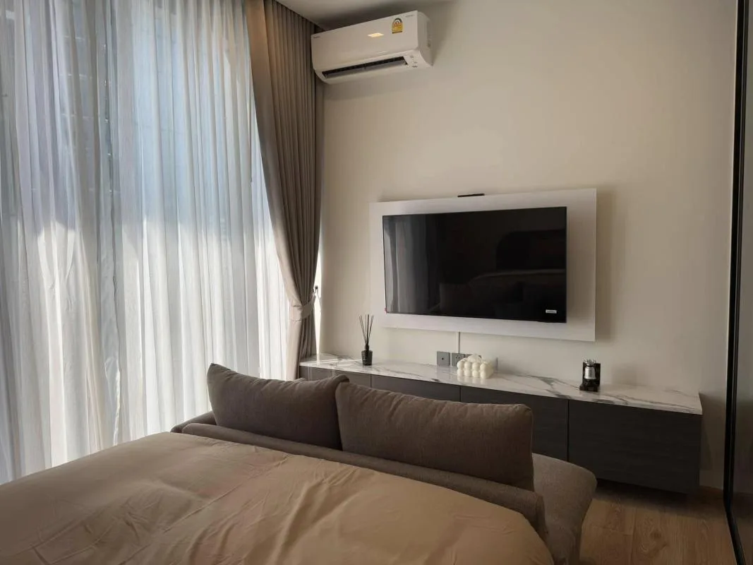 Property photos for Noble Around Ari