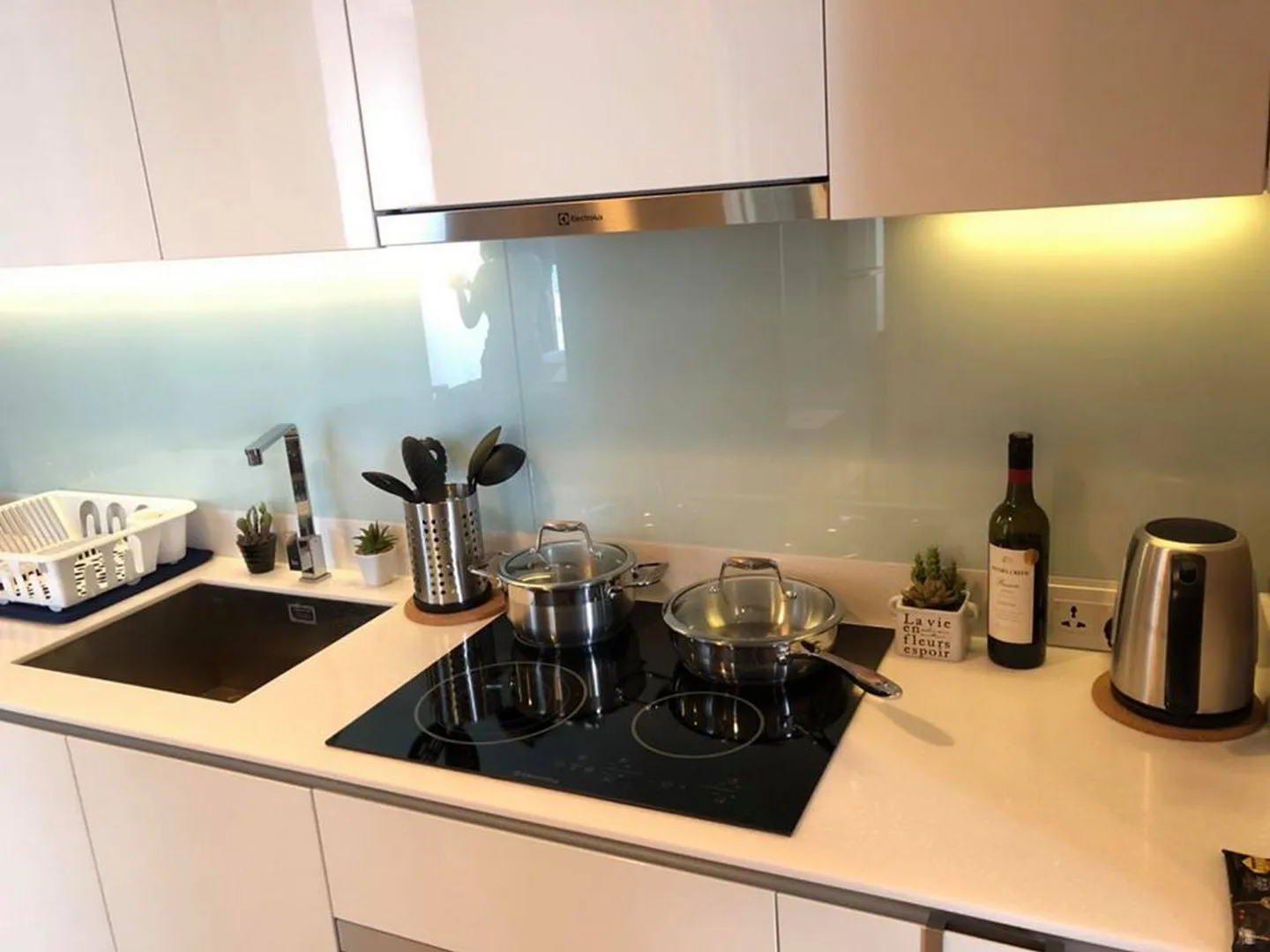 Property photos for Hyde Sukhumvit 11