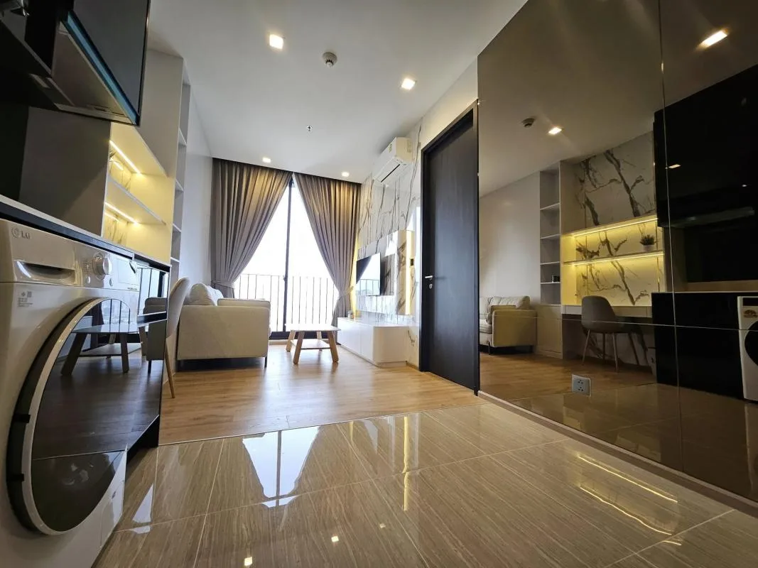 Property photos for Noble Around Ari