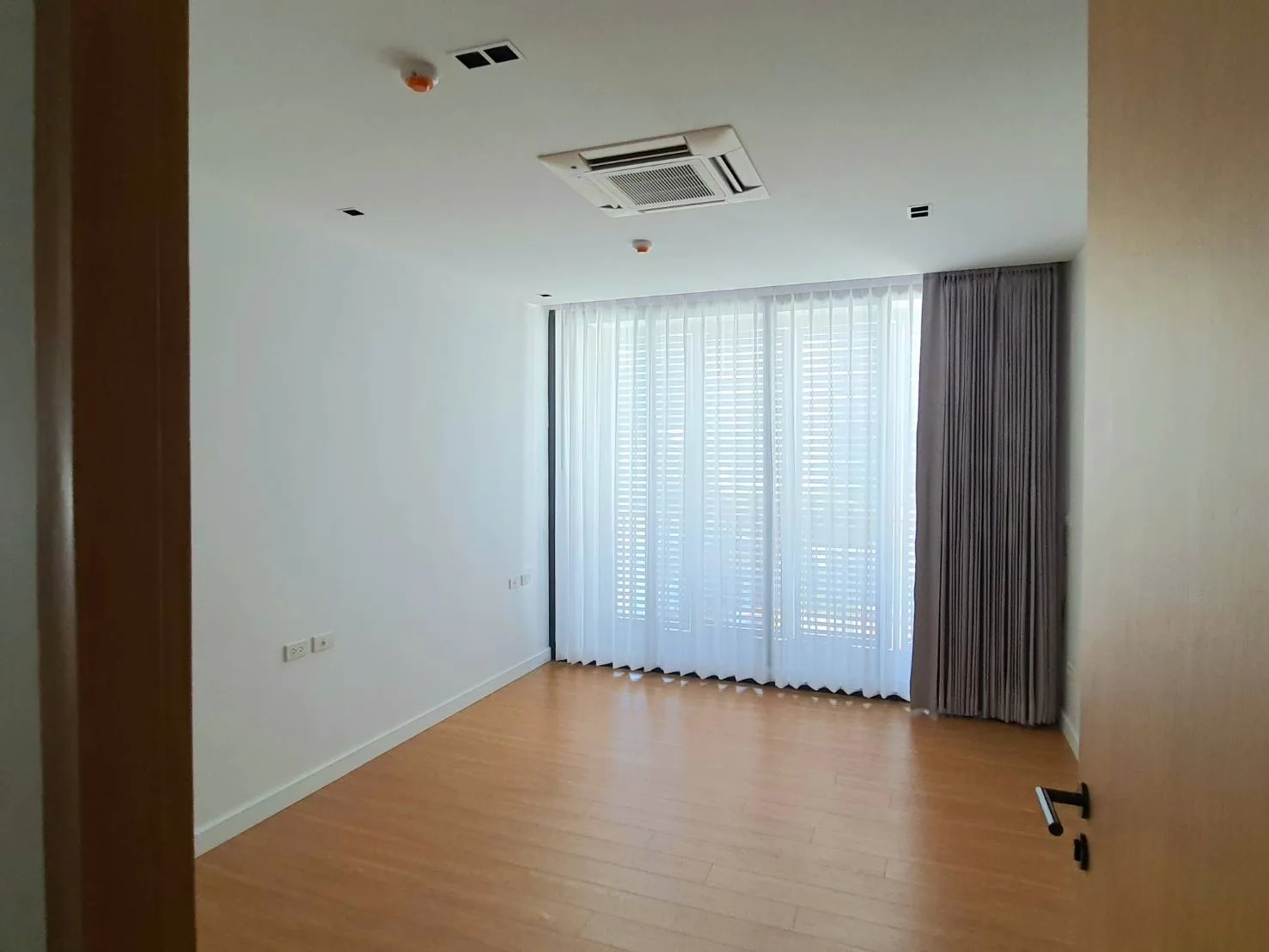 Property photos for Chern Residence