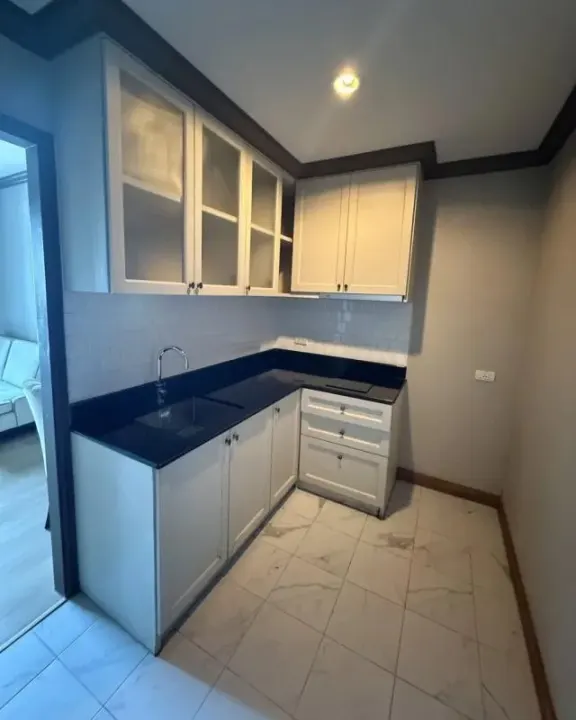 Property photos for The Reserve Kasemsan 3