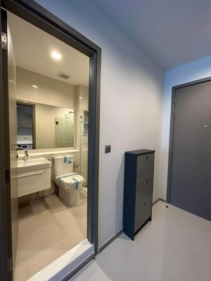 Property photos for Life Asoke Hype