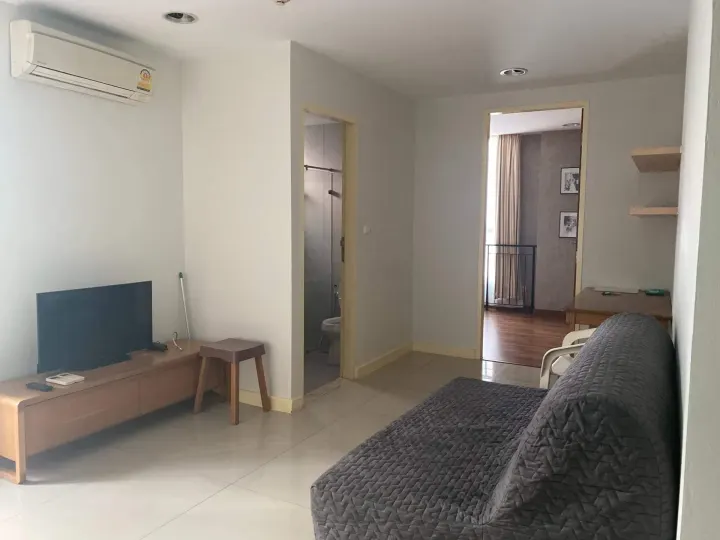 Property photos for Zenith Place Sukhumvit 42