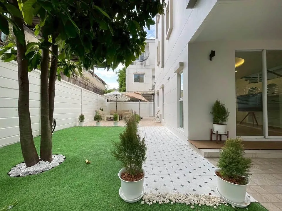 Property photos for Lumpini Town Place Ratchayothin ??? Sena