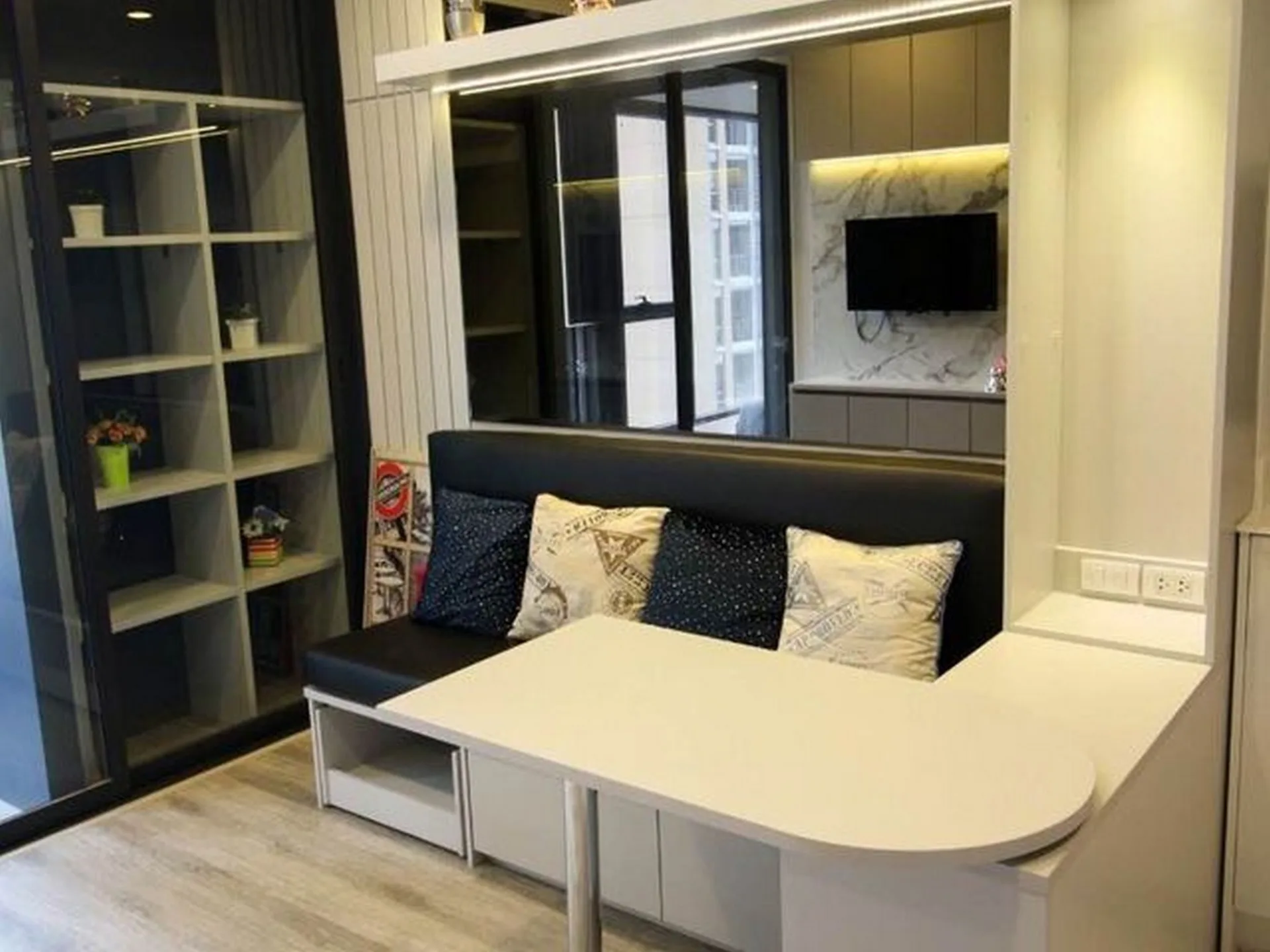 Property photos for Ideo Mobi Asoke