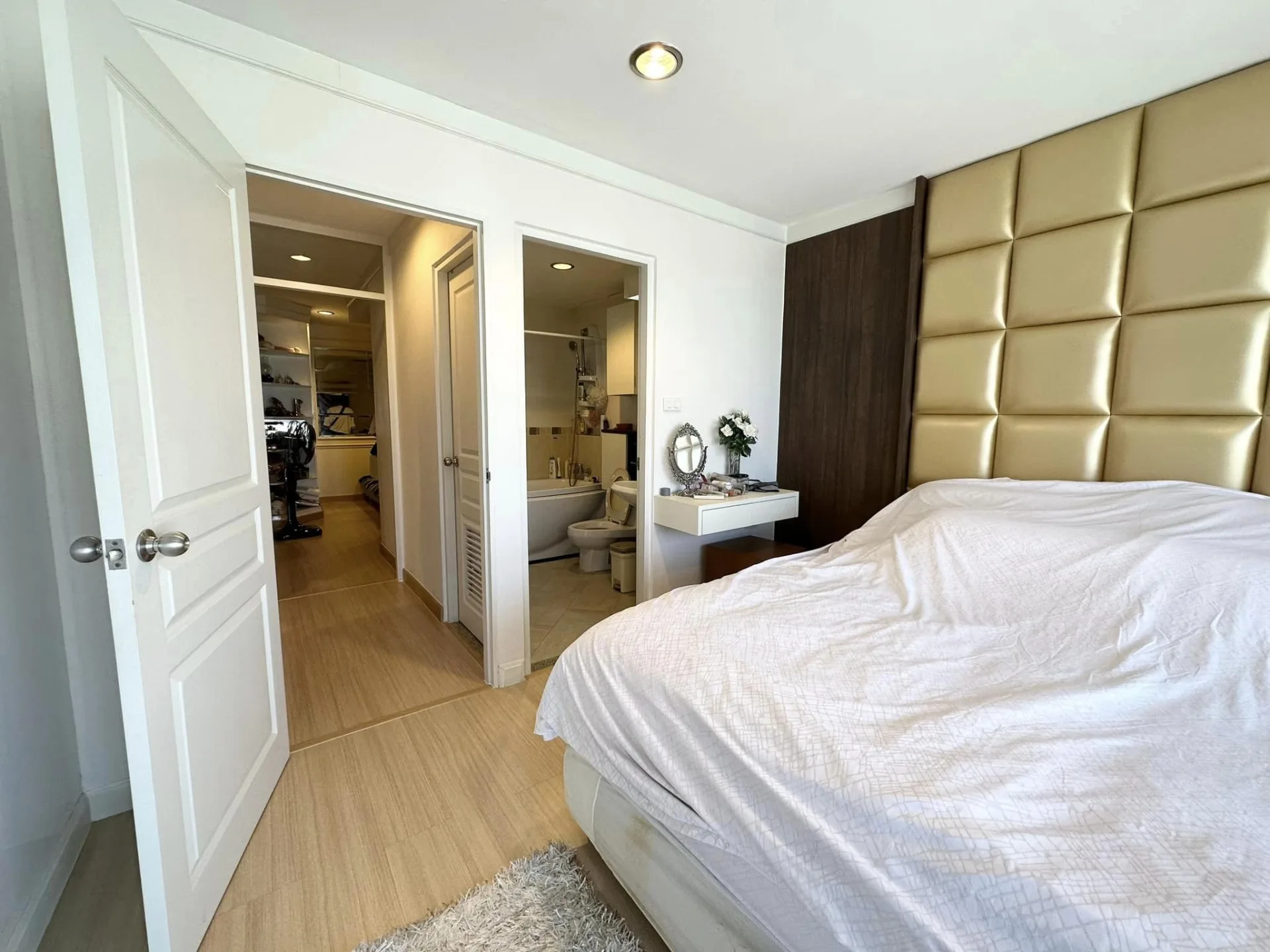 Property photos for The Waterford Diamond