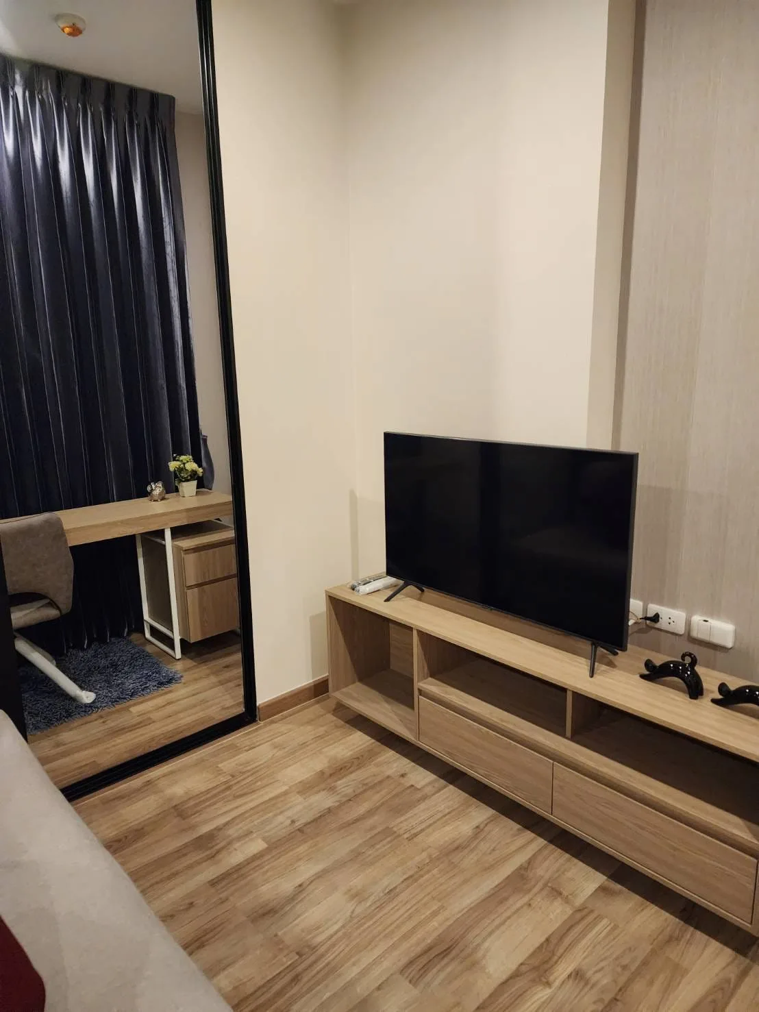 Property photos for Niche Mono Charoen Nakorn