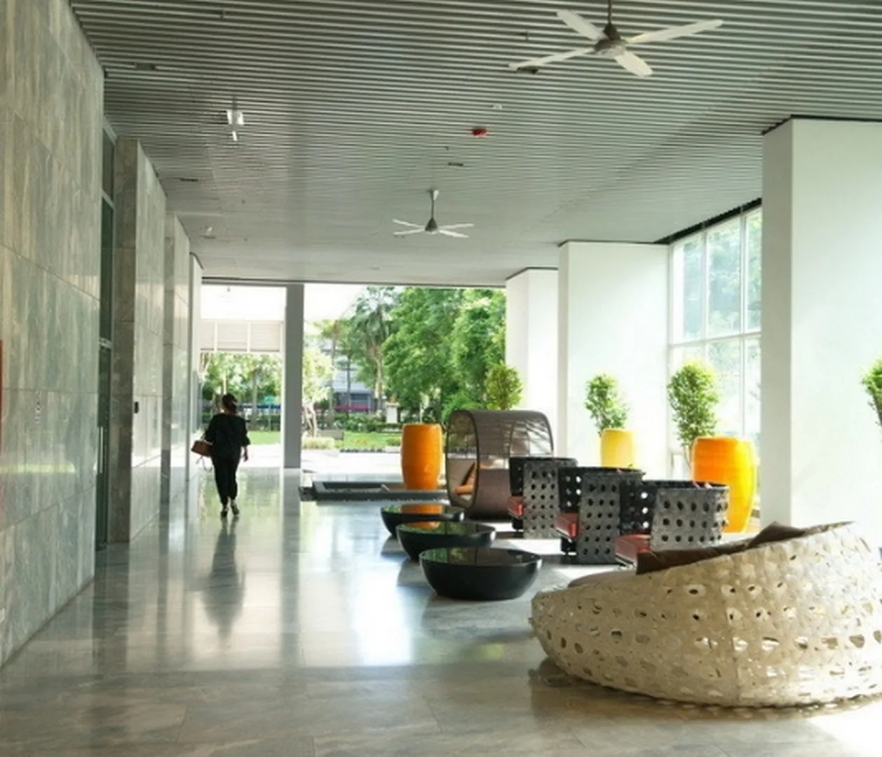 Property photos for Intro Phaholyothin - Pradipat