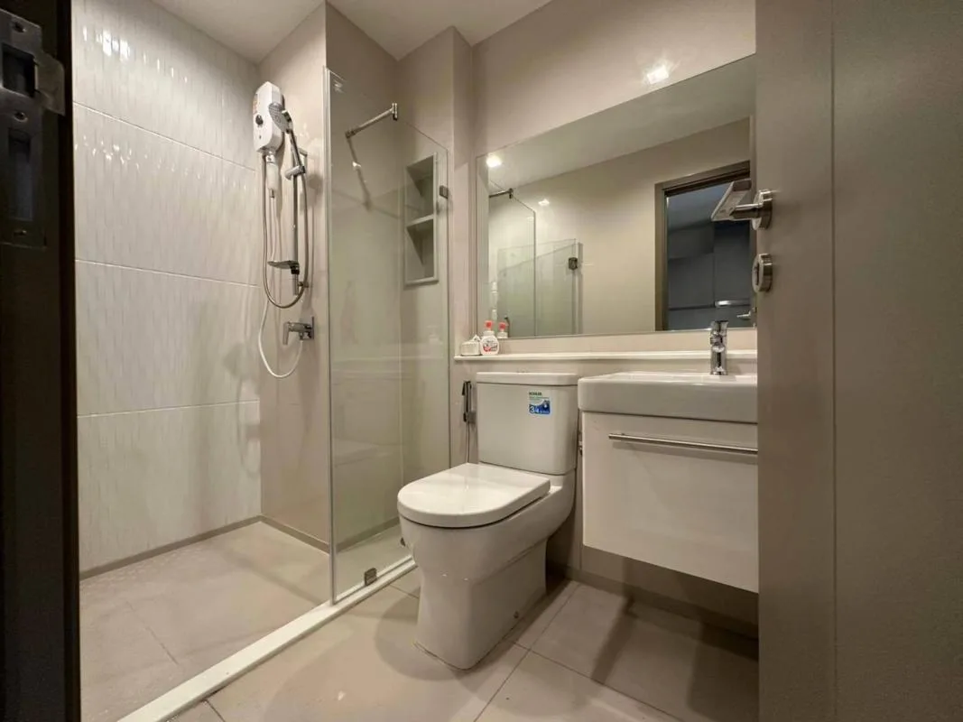 Property photos for Life Asoke Hype