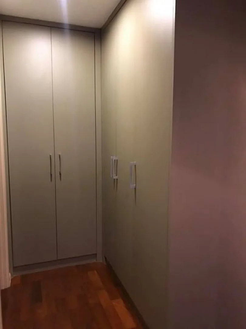 Property photos for Siri On 8
