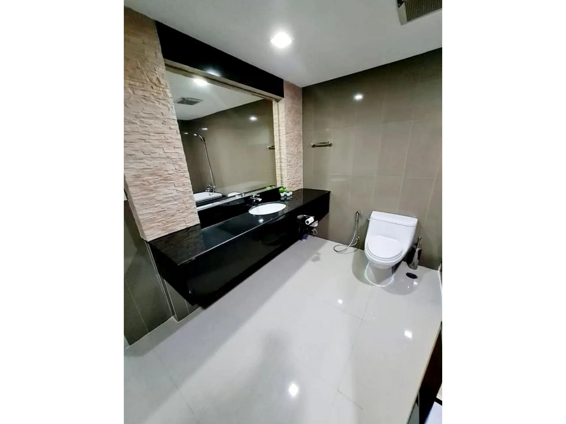 Property photos for Prime Mansion Sukhumvit 31