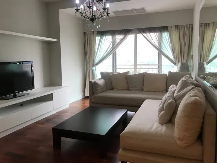 Property photos for Noble Ora