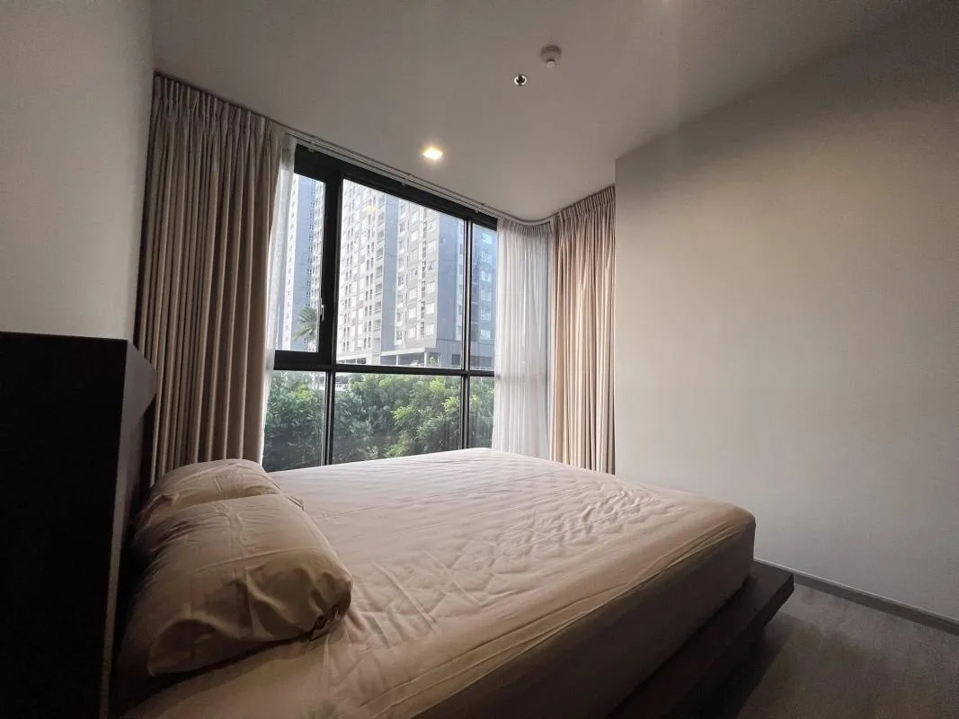 Property photos for The Line Wongsawang