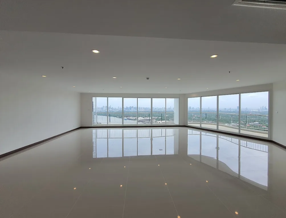 Property photos for Supalai Riva Grande