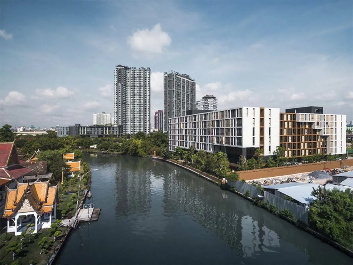 Property photos for The Base Park East Sukhumvit 77