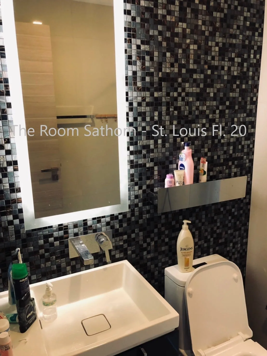 Property photos for The Room Sathorn - St.Louis