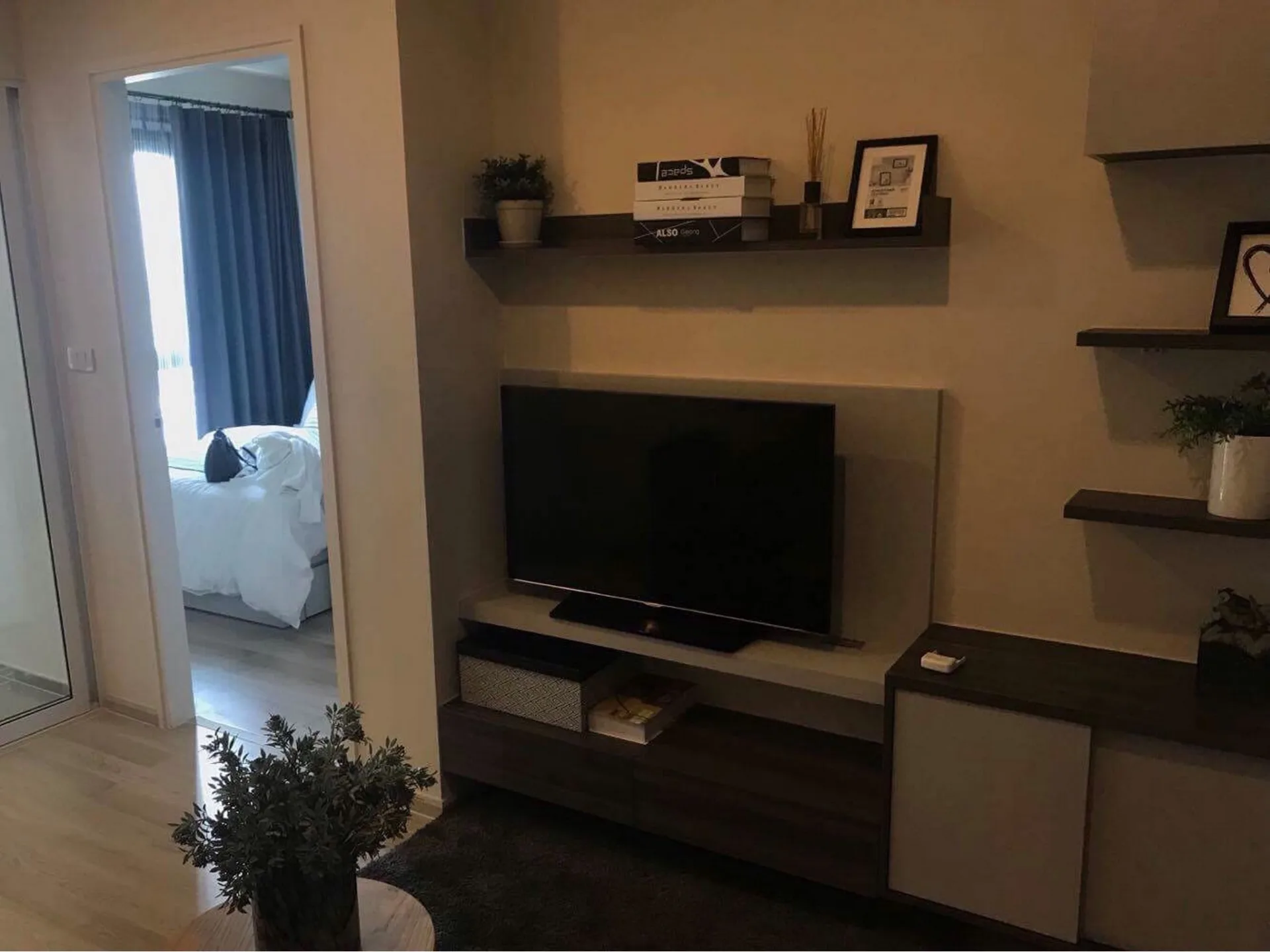 Property photos for Centric Huay Kwang Station