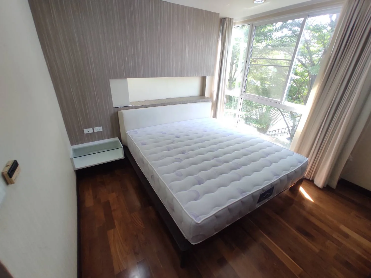 Property photos for Richmond Hills Residence Thonglor 25