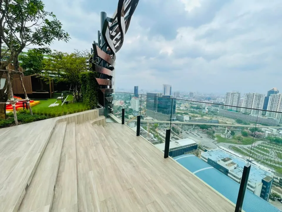 Property photos for THE LINE Phahonyothin Park