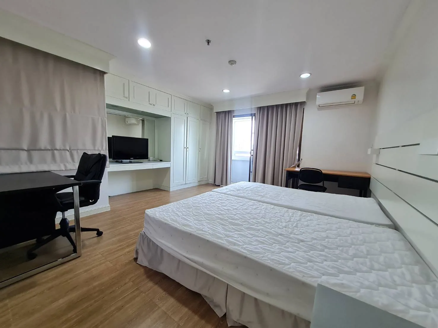Property photos for Baan Suanpetch