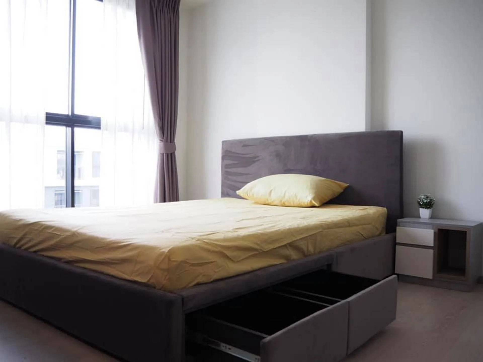 Property photos for Rise Rama 9