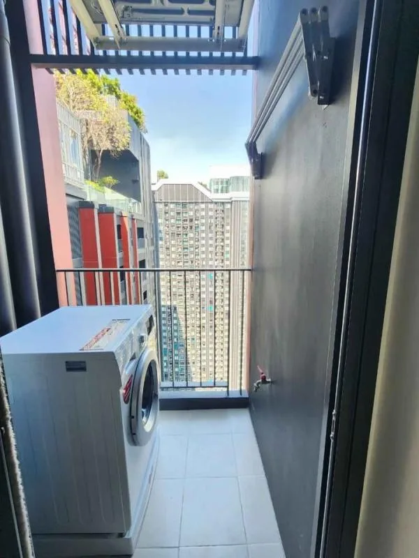 Property photos for Life Asoke Hype