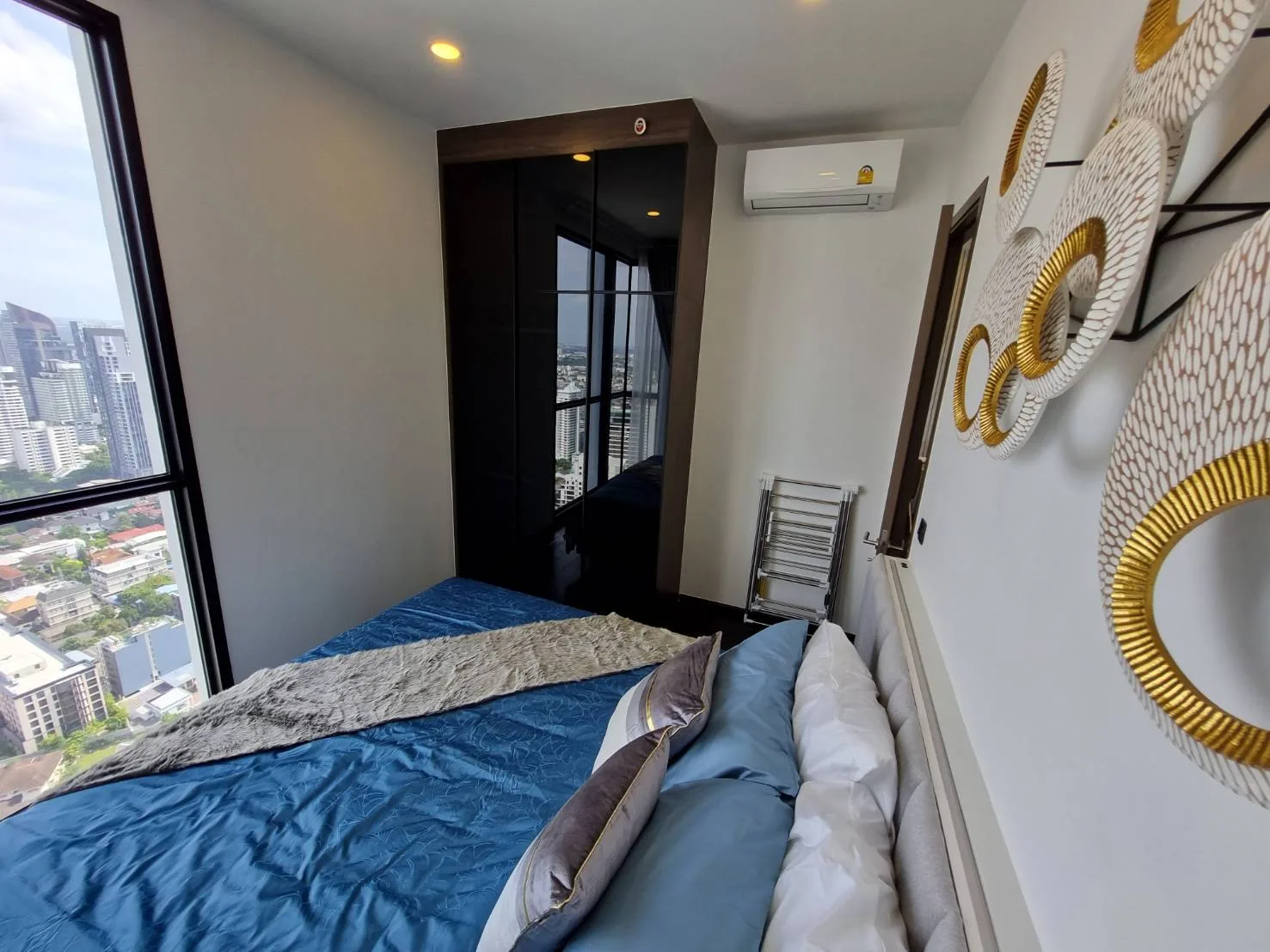 Property photos for Park Origin Thonglor