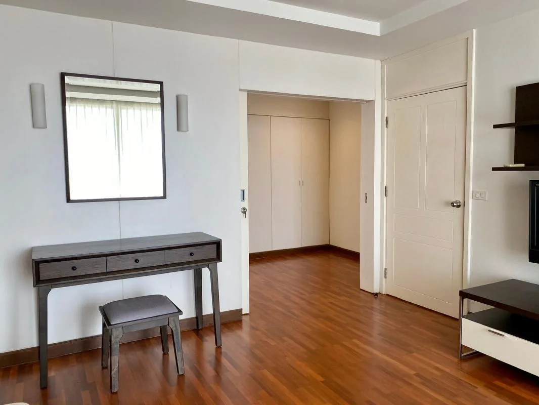 Property photos for Newton Tower