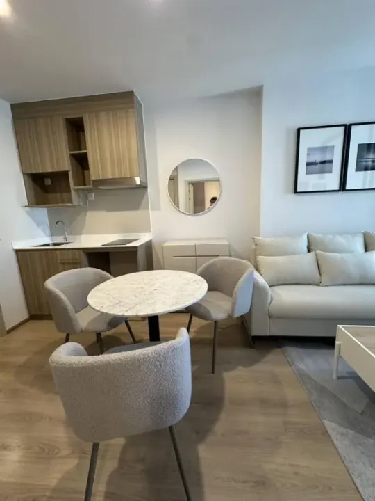 Property photos for Life Rama 4 - Asoke