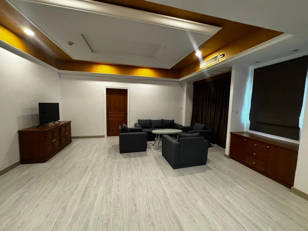 Property photos for Chaidee Mansion