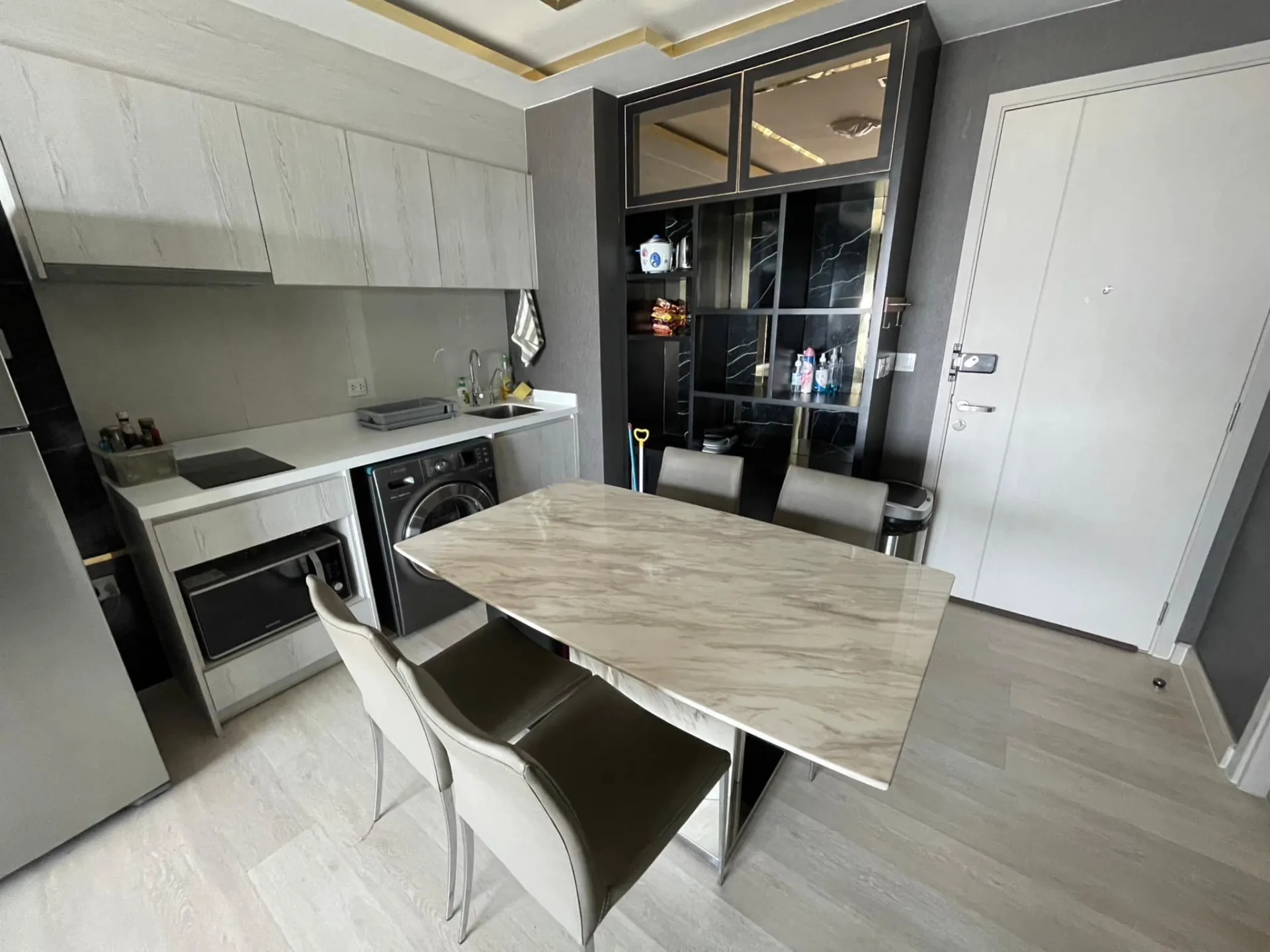 Property photos for Life Sukhumvit 48