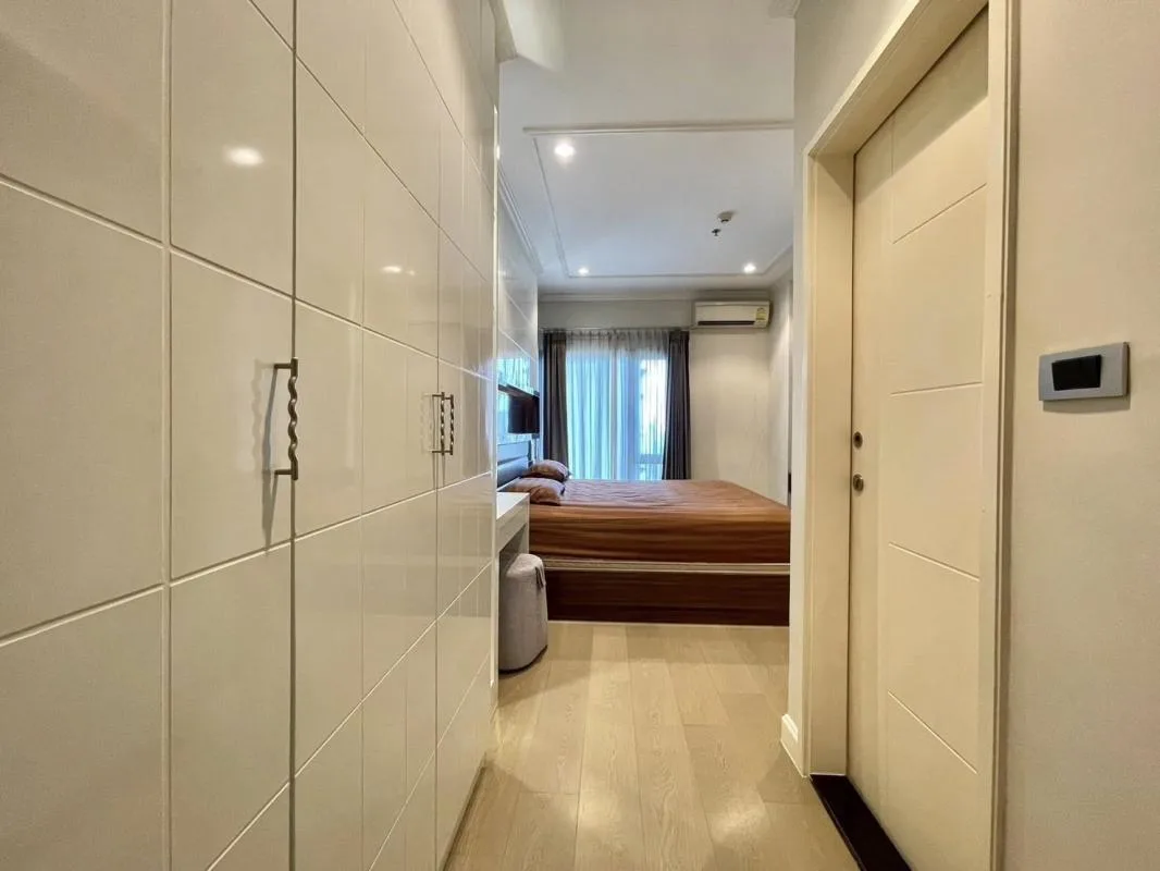 Property photos for The Crest Sukhumvit 34