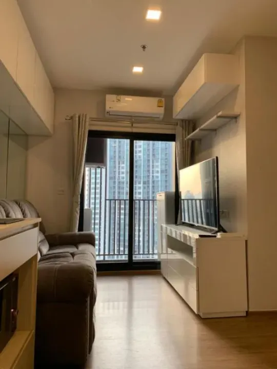 Property photos for Metris Rama 9-ramkhamhaeng