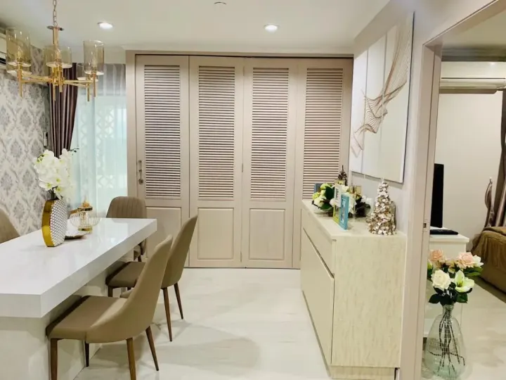 Property photos for Sathorn Gardens
