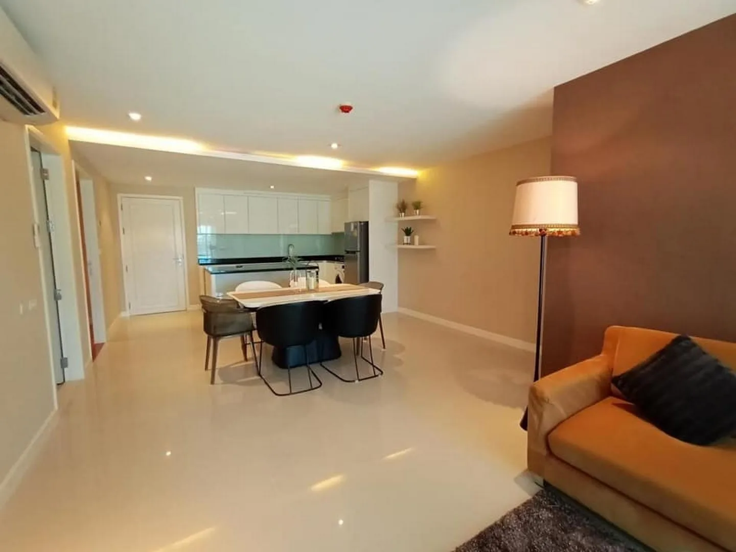 Property photos for Le Nice Ekamai
