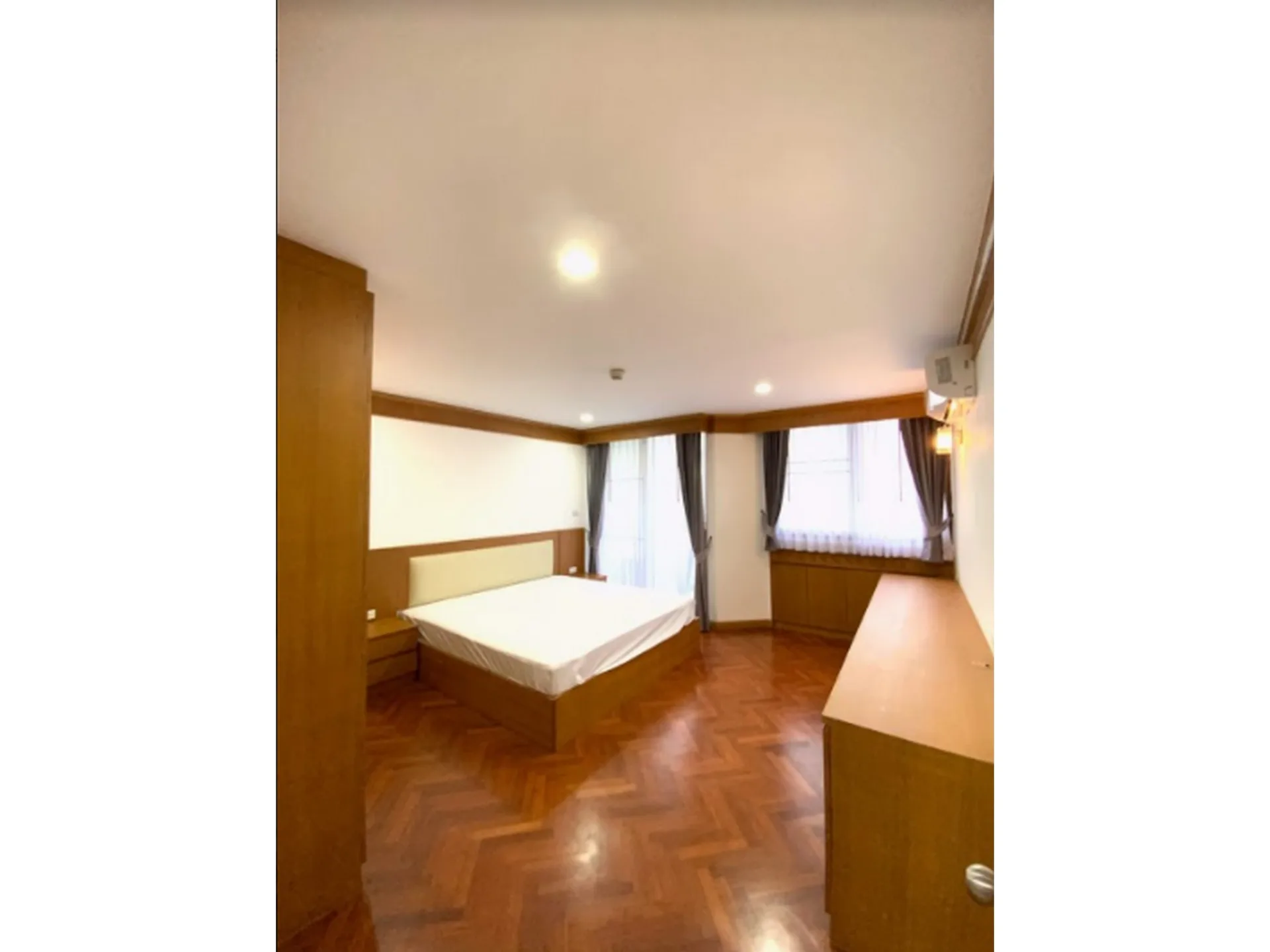 Property photos for Supalai Place