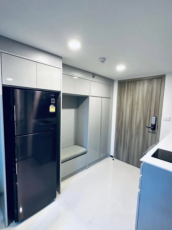 Property photos for Knightsbridge Space Ratchayothin