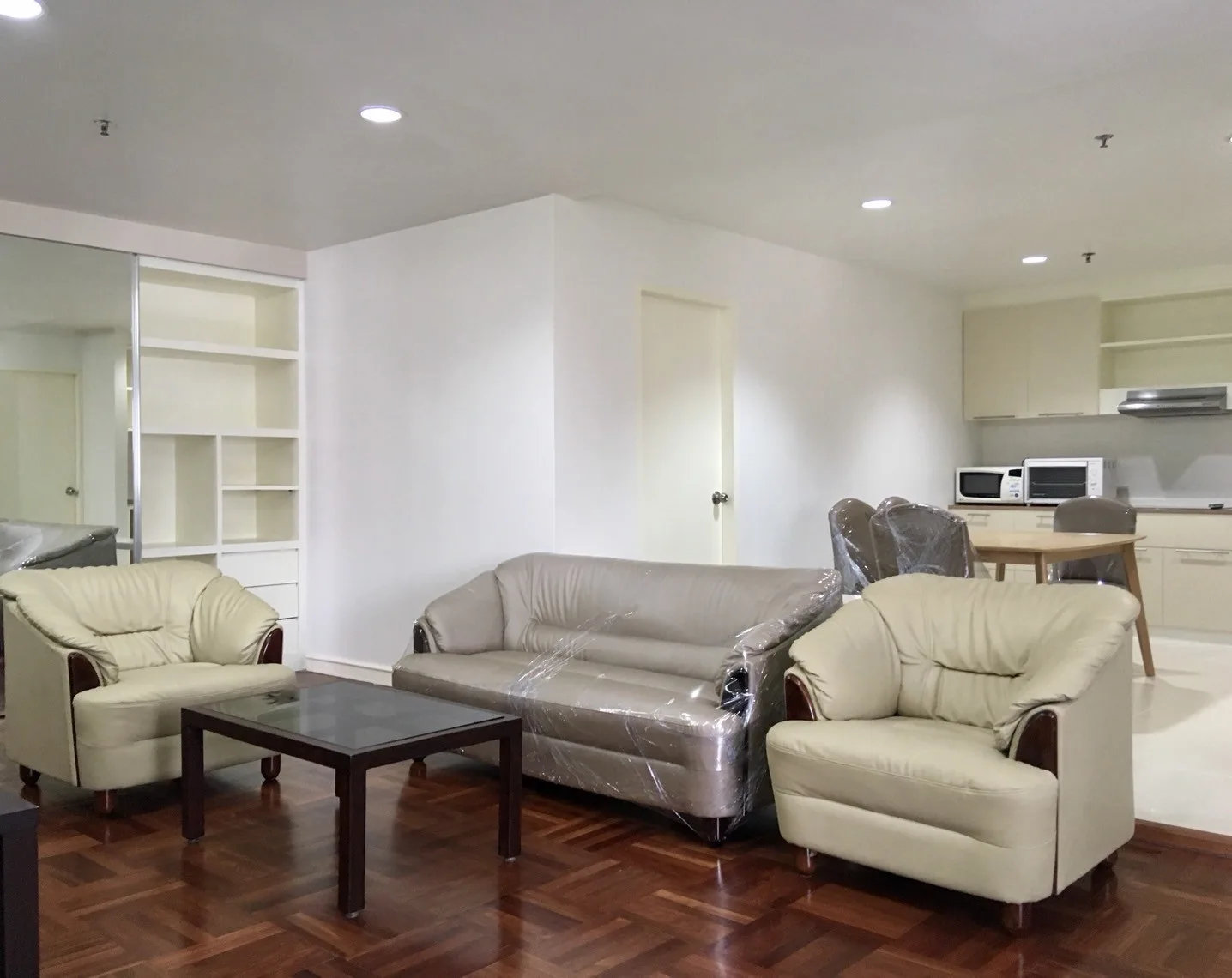 Property photos for Baan Suanpetch