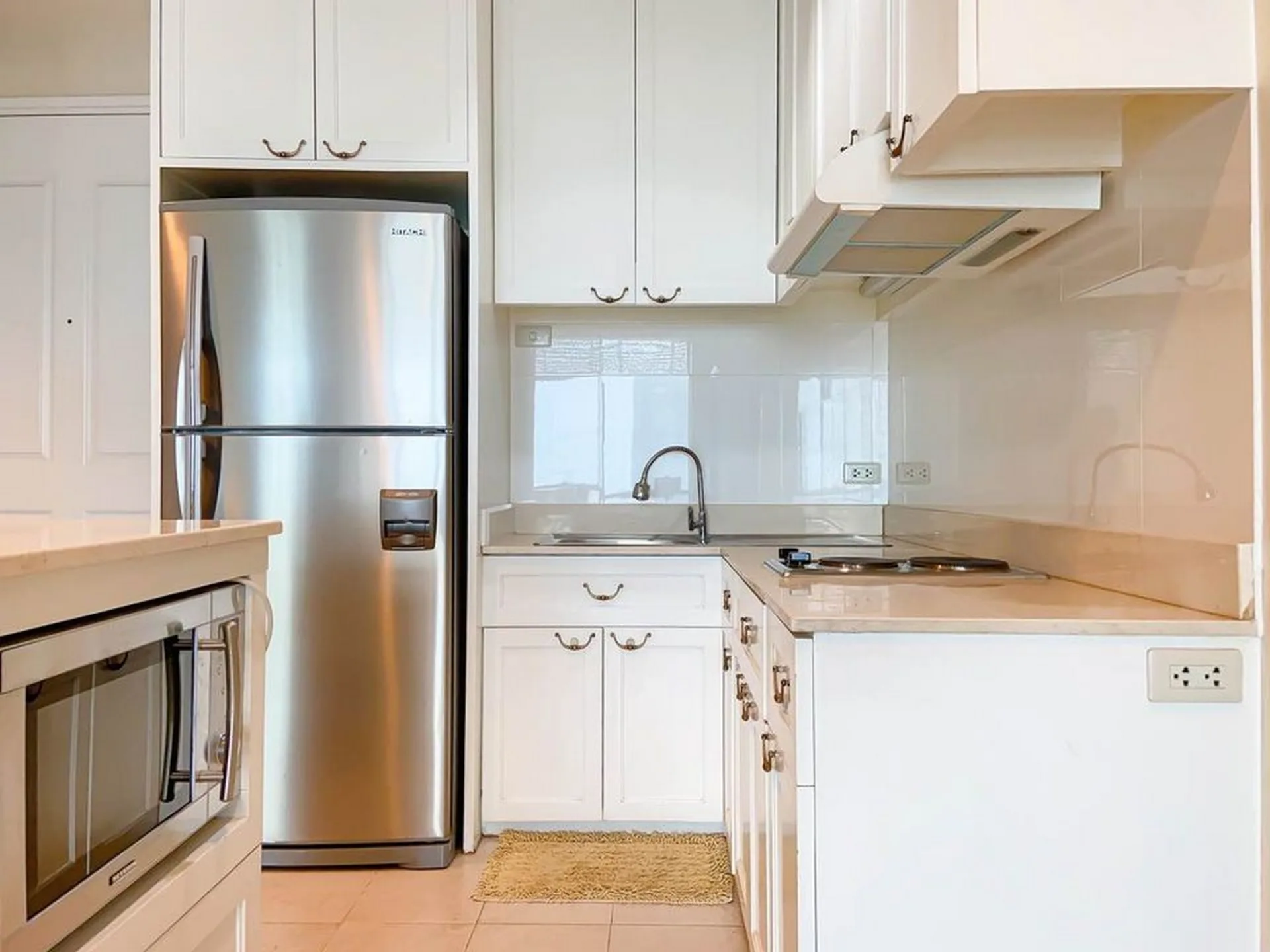 Property photos for Baan Sathorn Chaopraya