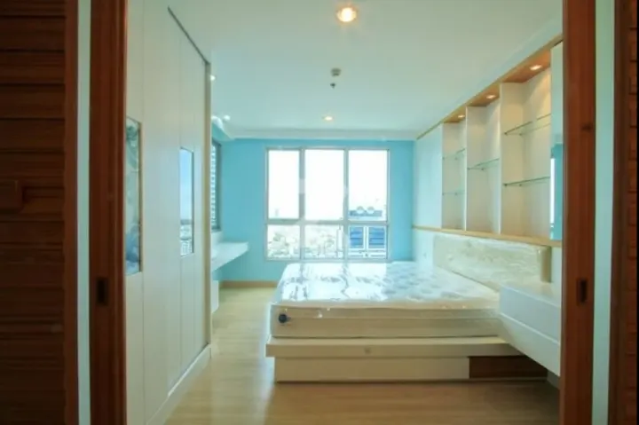 Property photos for Life @ Sathorn 10