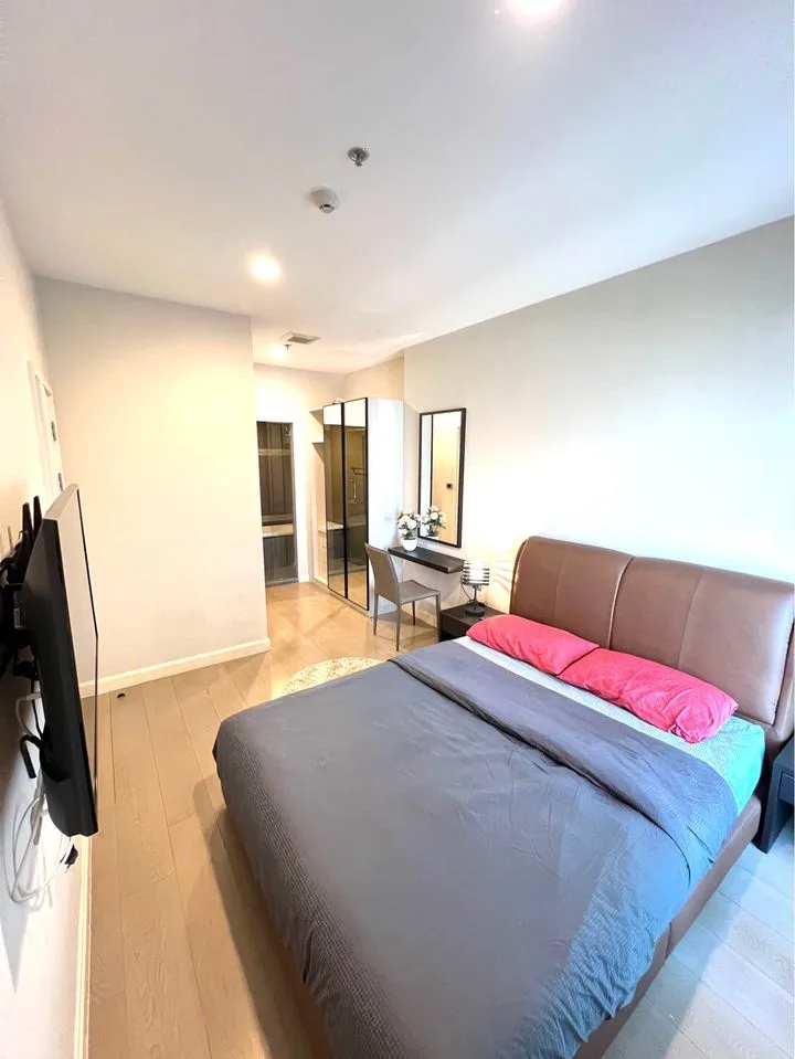 Property photos for The Crest Sukhumvit 34